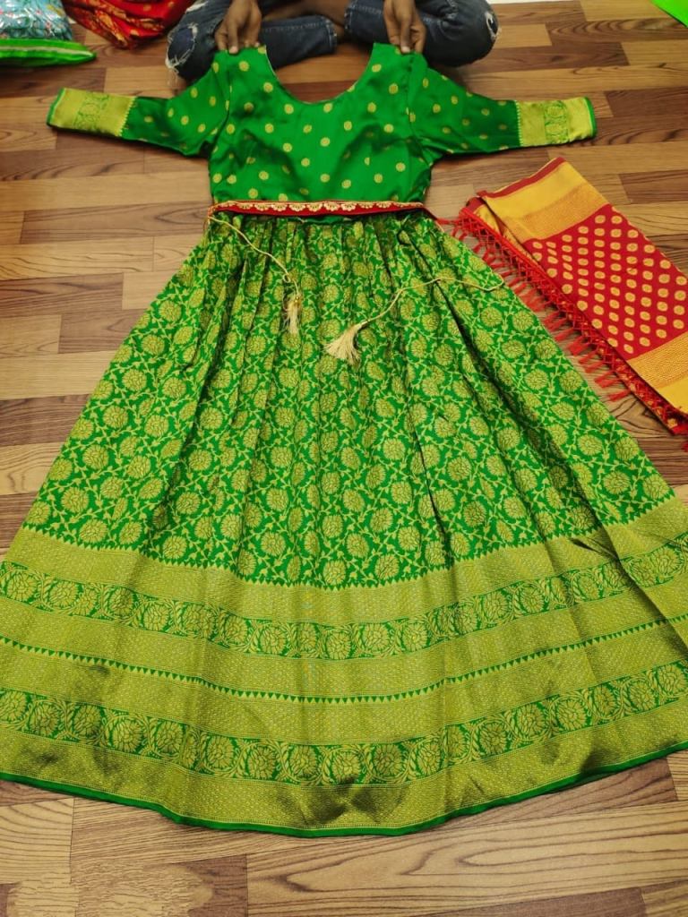 A-line Silk Banarasi Dress Material Wholesale, Unstitched, Yellow at Rs 500  in Surat