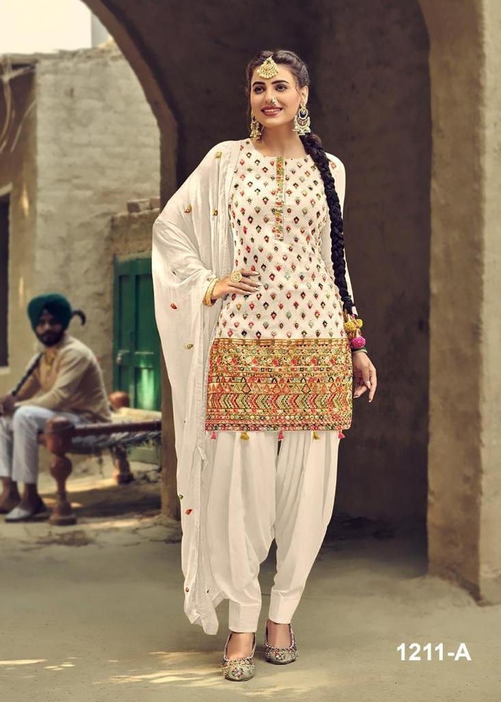 Eid 2023: Sobhita Dulipala's Festive Style Hits The Mark In A Beautiful  Rust And Gold Velvet Salwar Kameez Set