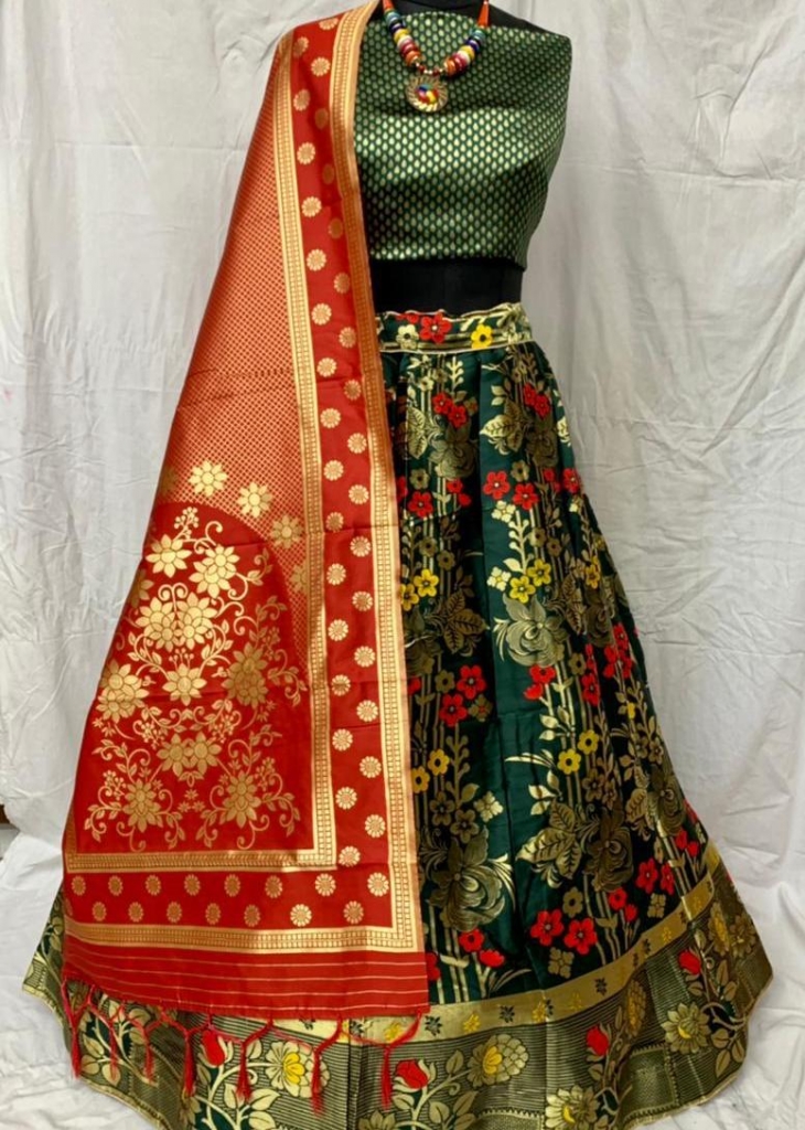 Party Wear Evergreen And Red Ladies Printed Banarasi Lehenga Choli Set at  Rs 600 in Surat