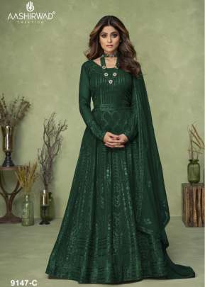 Aashirwad Creation Masakali Heavy Georgette Anarkali Suit Green Color DN 9147