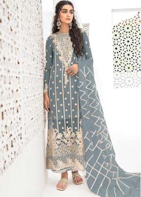 Maaria-A Heavy Organza With Embroidered Pakistani Suit Grey Color DN 9114